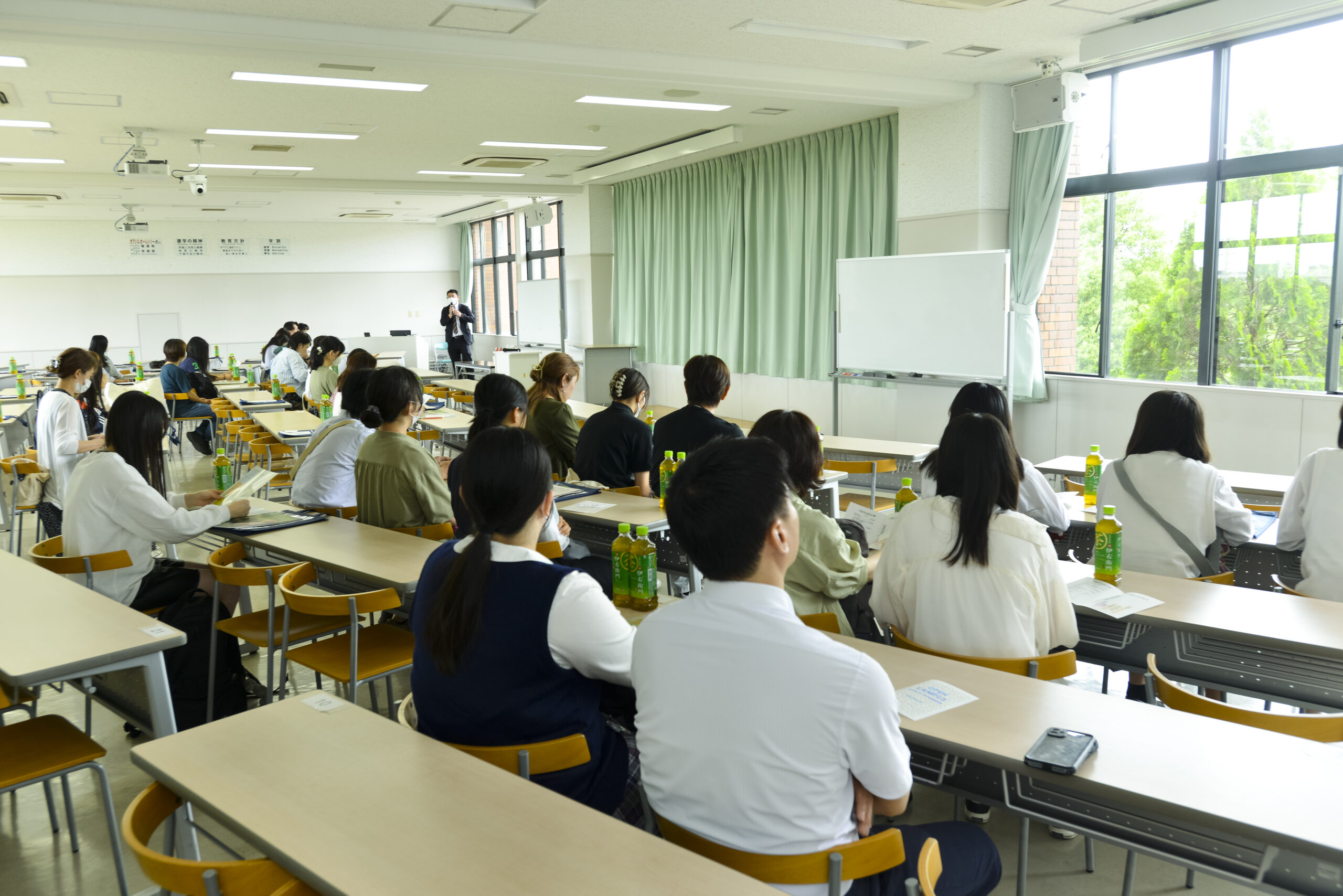 学部説明・在学生スタッフ紹介