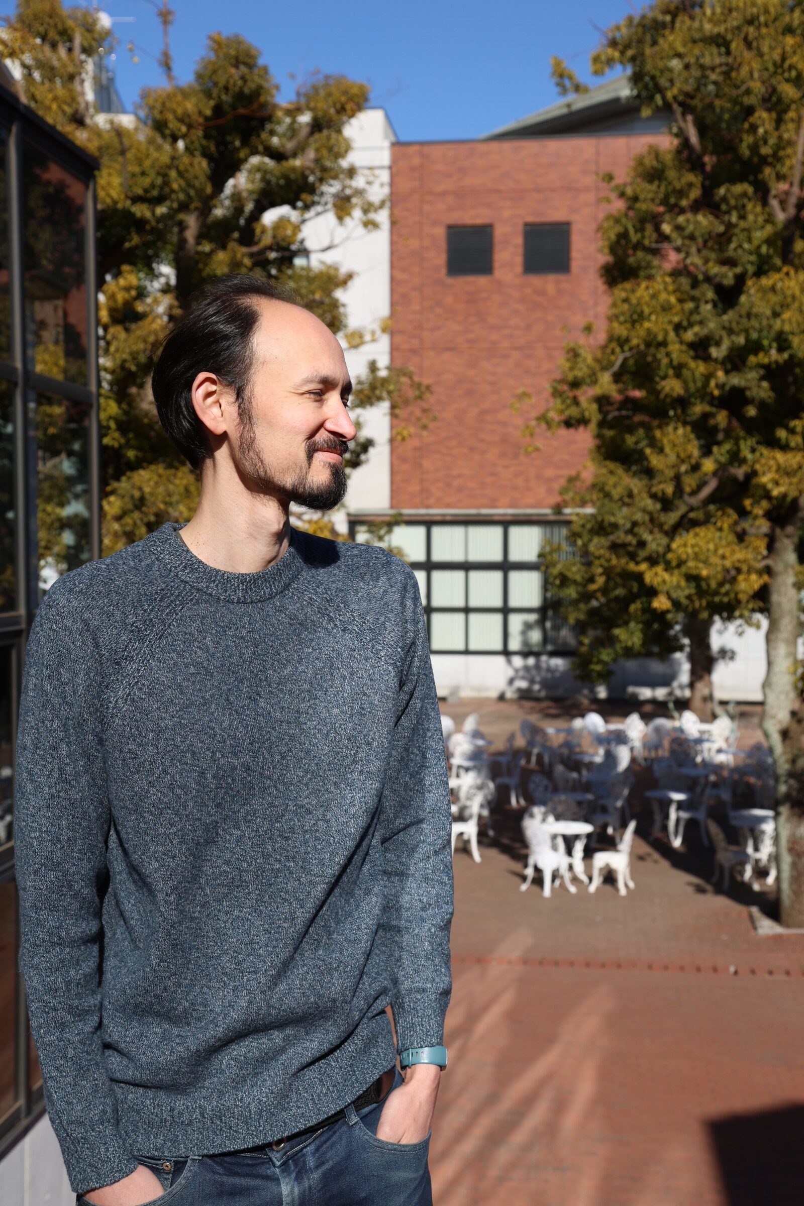 ハンサリ・ギオーム<br />
西武文理大学　学長<br />
<br />
フランス出身。2006年コンピュータサイエンス修士課程修了後に来日。2008年に東京でゲーム開発会社Wizcorp Inc.を創業。2014年にフランス企業Ankamaへ売却後、2019年にKeywords Studiosグループに参画し、日本法人のカントリーマネージャーとして約450名の組織を統括。2025年より西武文理大学で起業家精神を教え、2026年4月学長就任。趣味は、ギター、パン作り、起業家の育成、スタバアプリのスタンプ集め。”>
                                      <figcaption class=